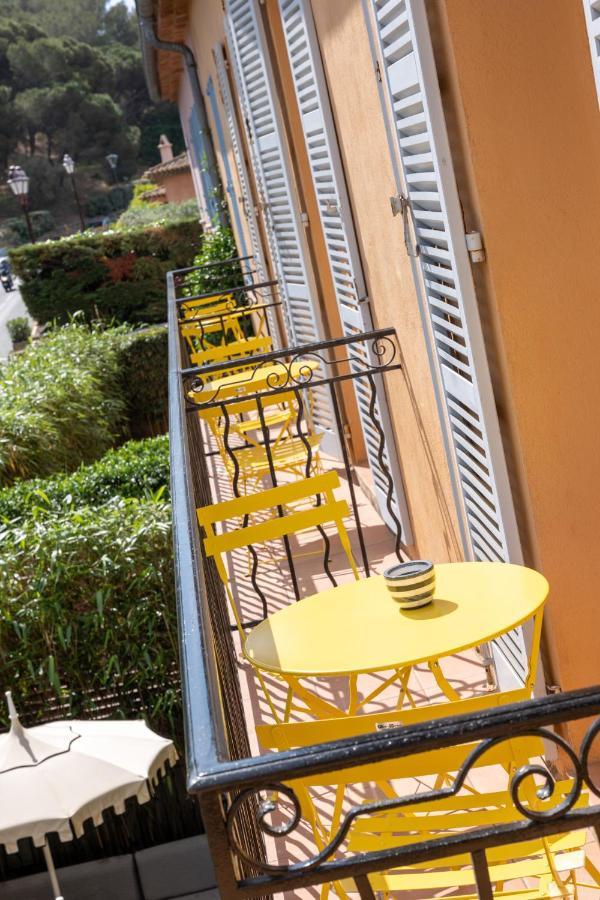 Hotel Le Y แซ็ง-ทรอเป ภายนอก รูปภาพ